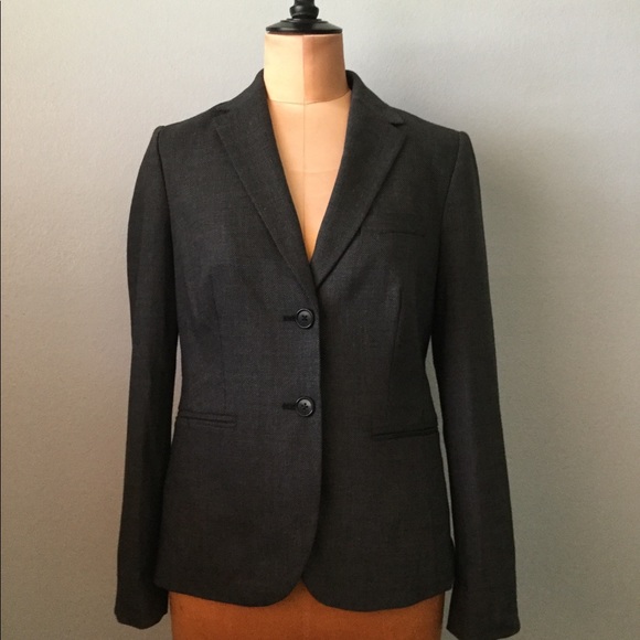 Classic Fit Banana Republic Blazer - Picture 2 of 5